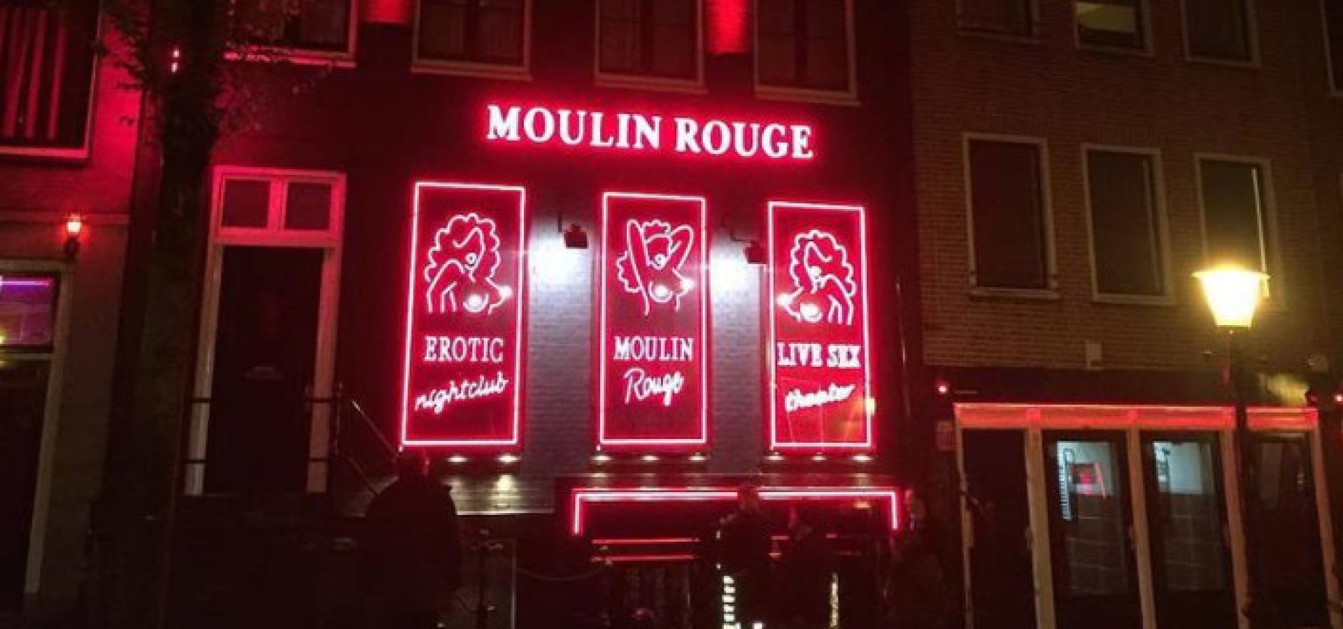 Στο «κόκκινο» οι εργαζόμενες των «Κόκκινων Φαναριών» στο Άμστερνταμ – «Συμπεριφερθείτε σωστά»