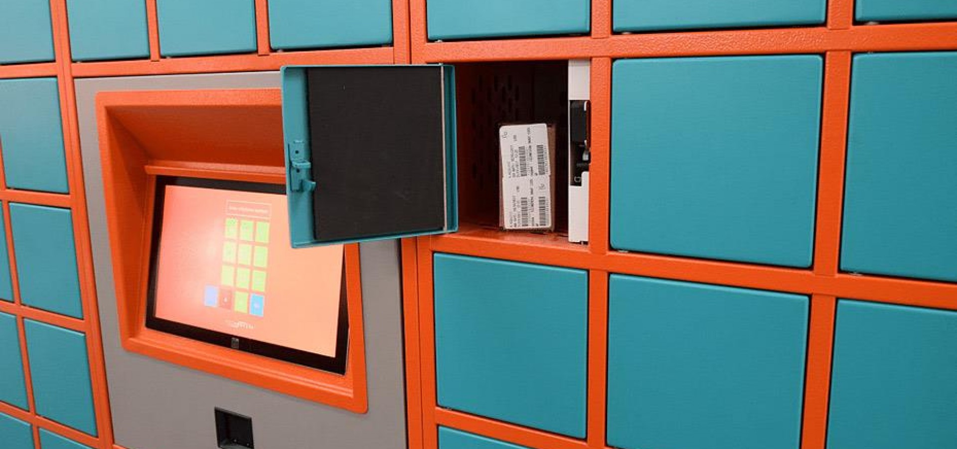 Μπαράζ επενδύσεων σε smart lockers, τα νέα δεδομένα στις ταχυμεταφορές