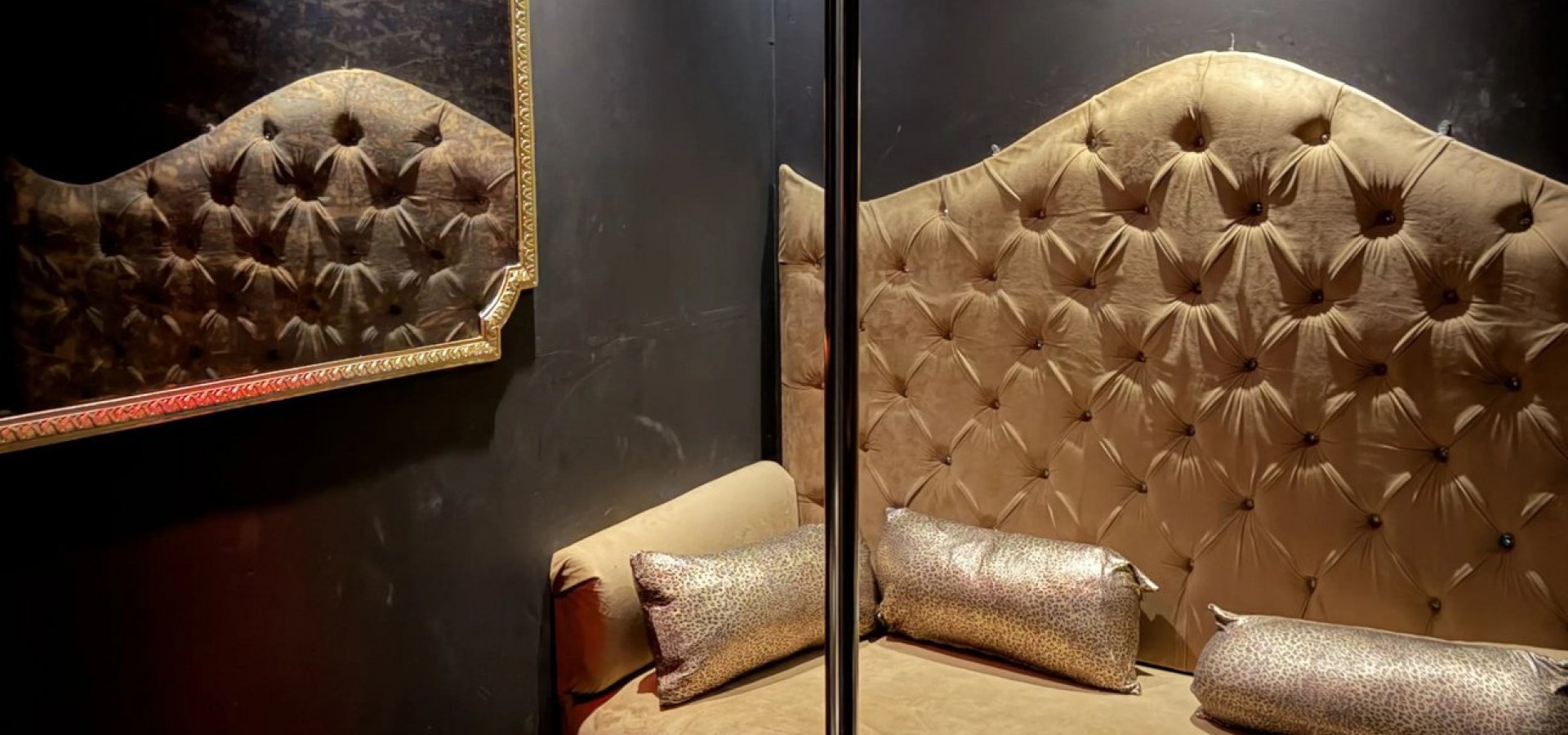 Καλλιθέα: Έφοδος της ΕΛ.ΑΣ σε δύο καταστήματα stripshow -5 συλλήψεις [εικόνες &amp; βίντεο]t