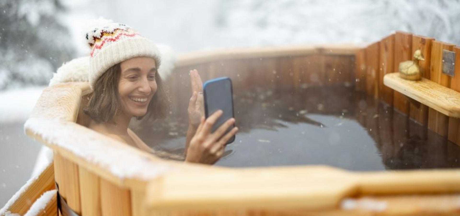 Στο Βερολίνο οι γυναίκες μπορούν πλέον να κολυμπούν τόπλες σε δημόσιες πισίνες