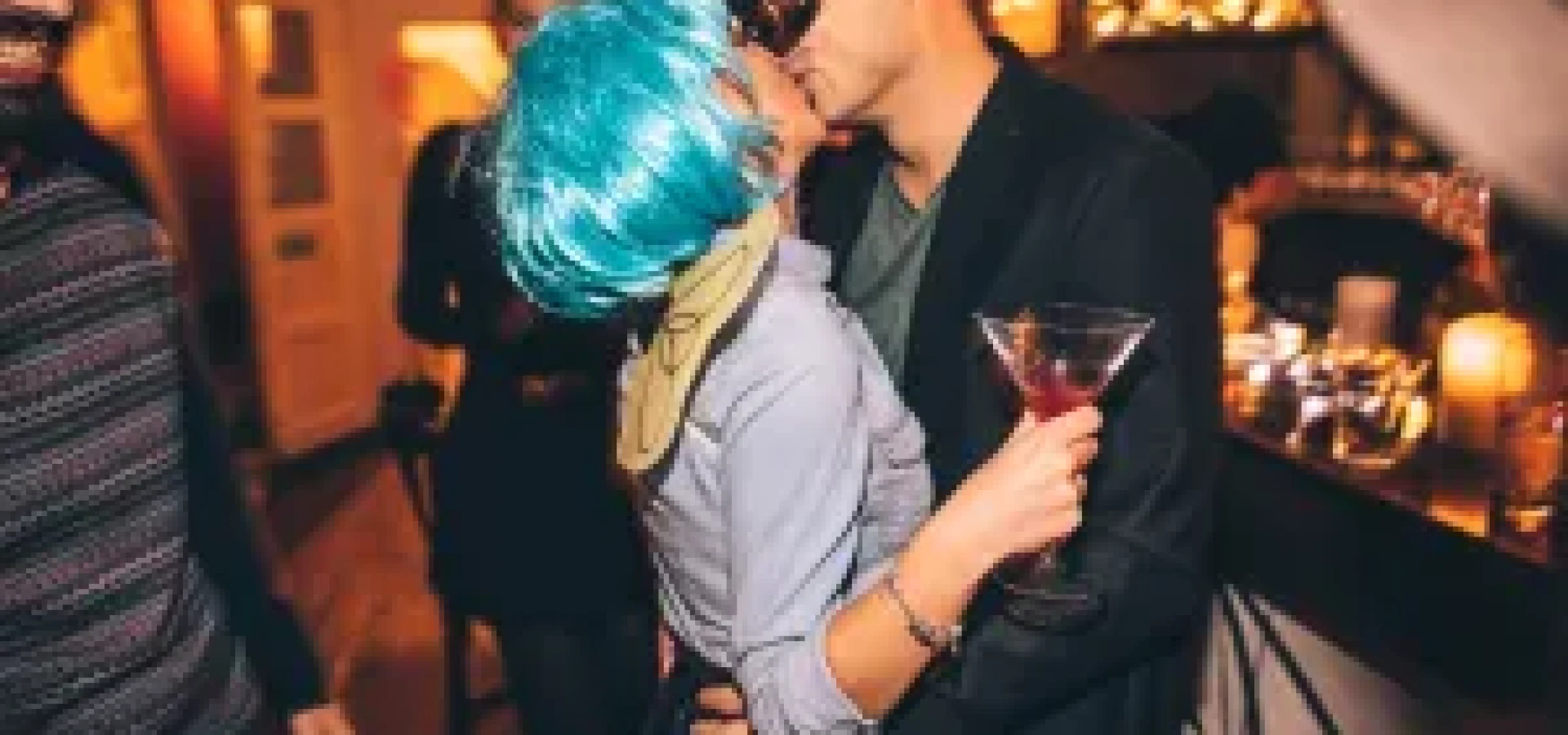 Πώς να Φασώνεσαι Καθωσπρέπει στα Μπαρ, Χωρίς να Ενοχλείς Όσους Δουλεύουν Εκεί