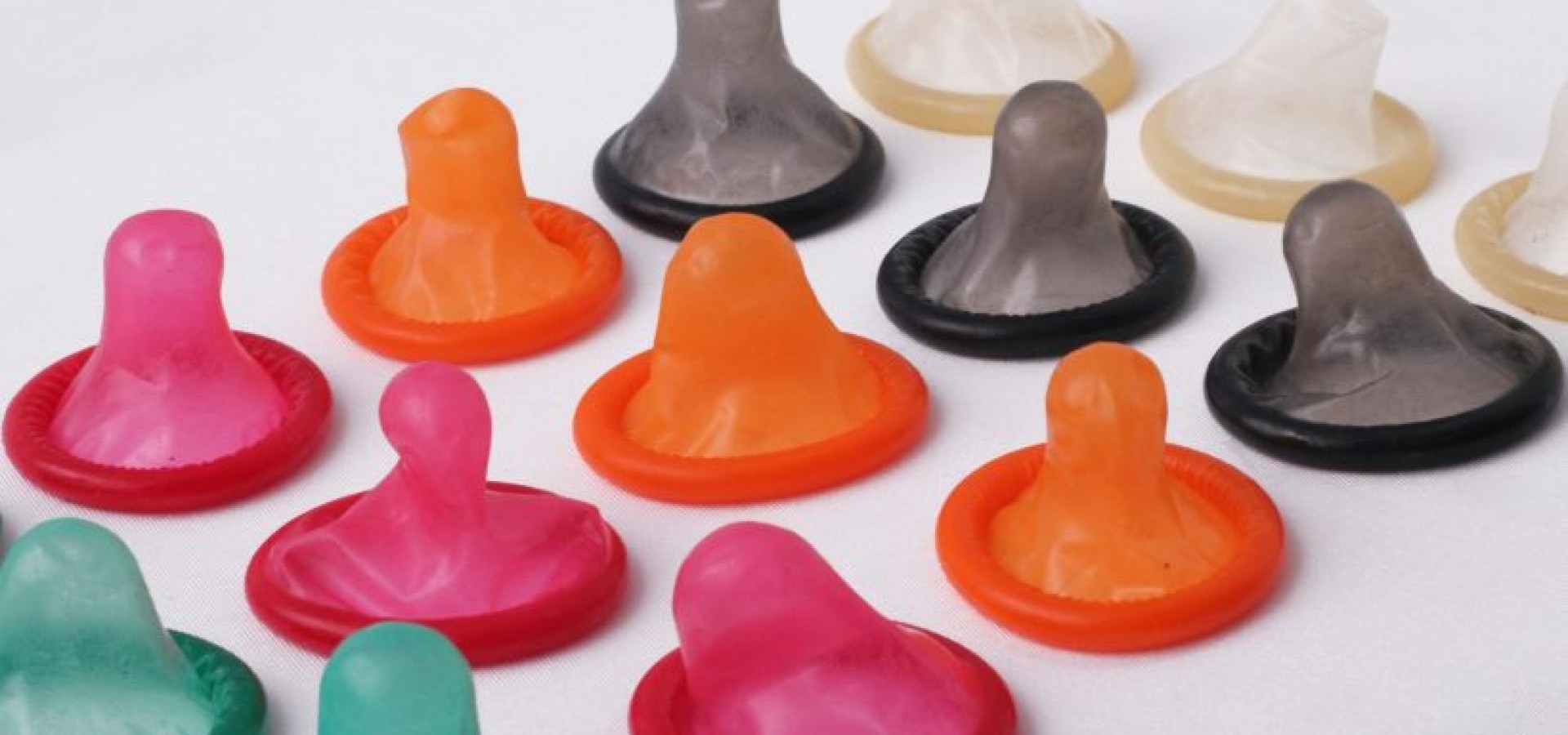 Πώς θα ήταν ένα “έξυπνο” πρ0φυλακτικό που αλλάζει χρώμα στα ΣΜΝ;