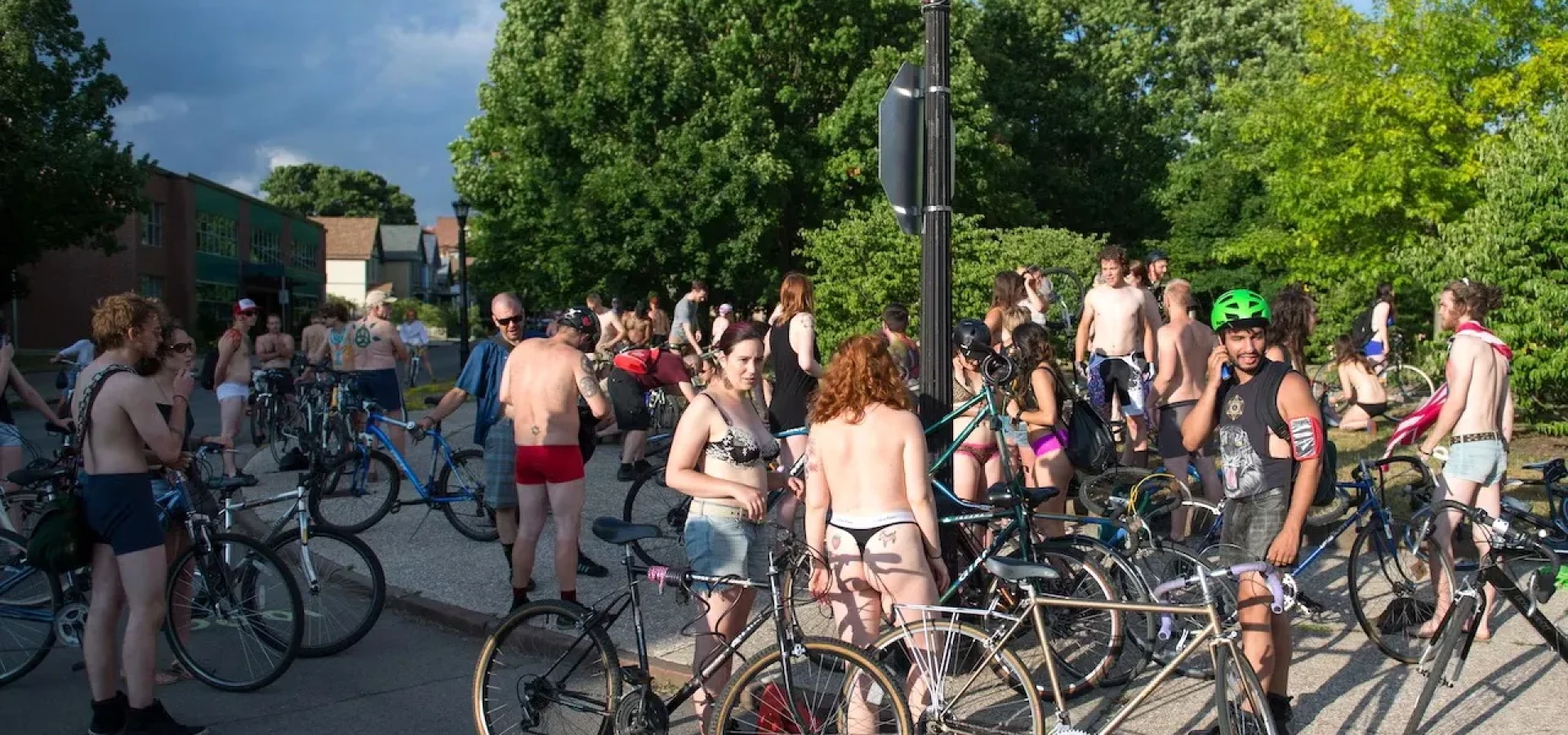 Buffalo cancels naked bike ride after threats of violence