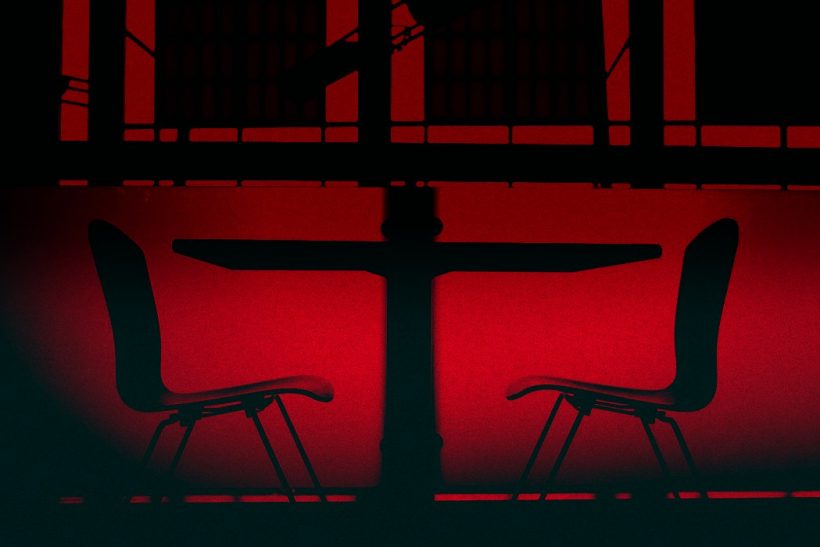 Μονογαμία τέλος;