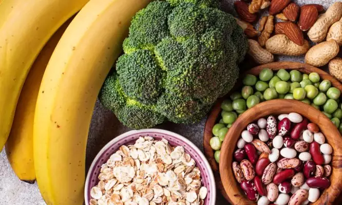 Έχετε καούρες; Ένας γαστρεντερολόγος αποκάλυψε ένα τρόφιμο που μπορεί να σας βοηθήσει