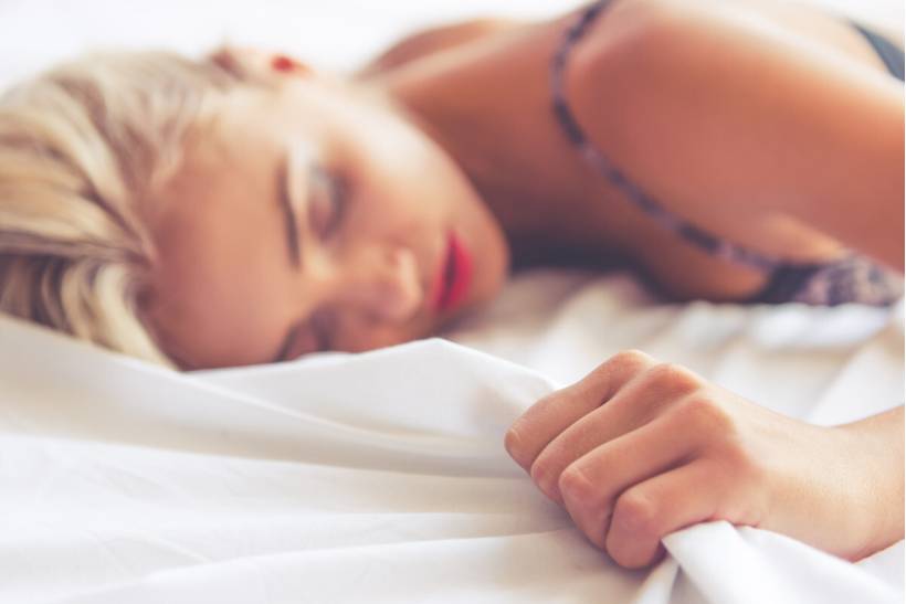 5 στάσεις-εγγύηση για να απολαύσεις το πρωινό σεξ με τον σύντροφό σου