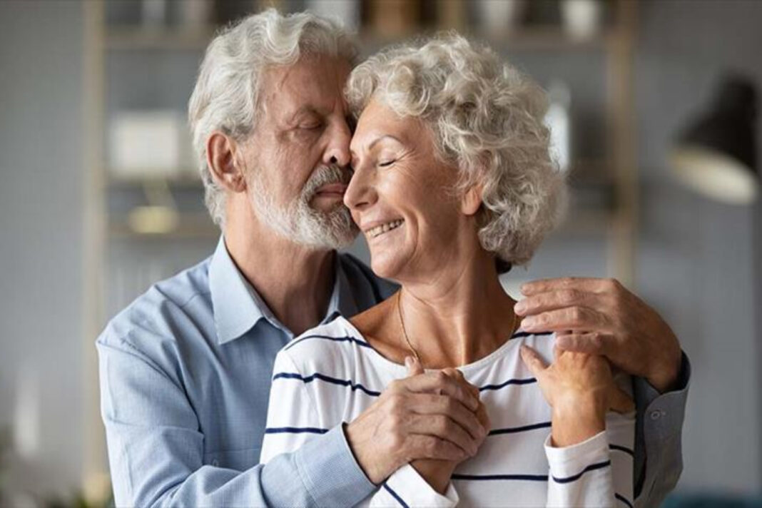 Τι αποκαλύπτει μια μελέτη σε 67.000 άτομα για τη σεξουαλική επιθυμία και την ηλικία